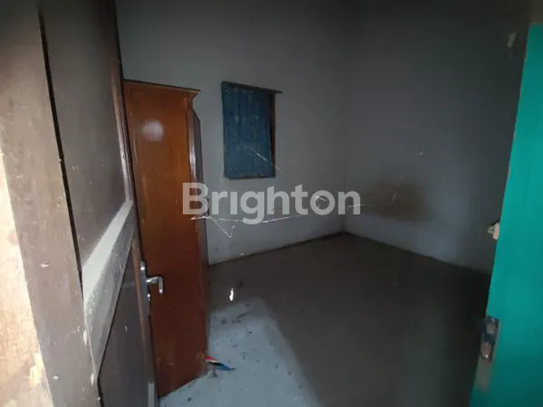 image RUMAH PINGGIR JALAN BESAR DI BLIMBING JOMBANG (6)