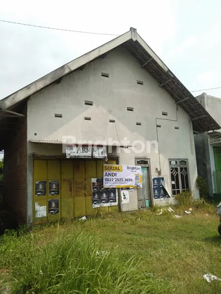 image RUMAH PINGGIR JALAN BESAR DI BLIMBING JOMBANG (1)