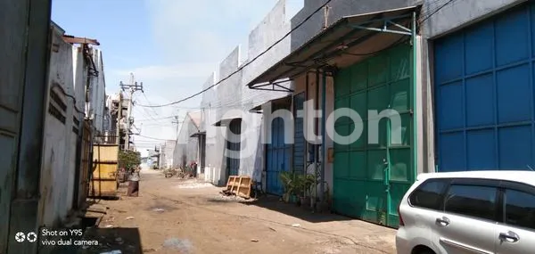 image GUDANG MURAH GUNUNG ANYAR TAMBAK, KONTAINER BISA MASUK HARGA BISA NEGO (2)