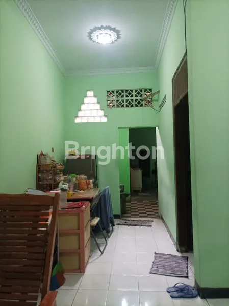 image RUMAH DI JL. TINOSIDIN, KADIPIRO SELANGKAH KE WIROBRAJAN (5)