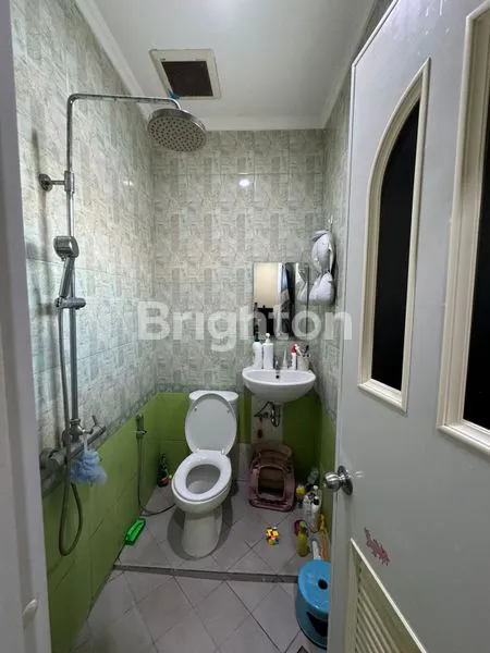 image RUMAH HOOK MODERN 2 LANTAI CLUSTER CENTRAL KARAWACI -TANGERANG (8)