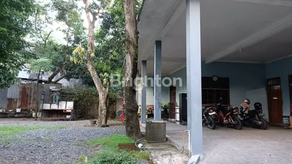 image RUMAH LUAS BEBAS BANJIR PAPANDAYAN DEKAT SEKOLAH MARIA REGINA GAJAHMUNGKUR SEMARANG (6)