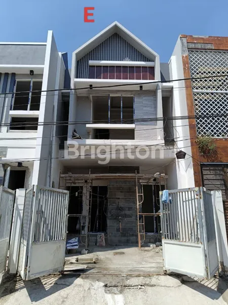 image RUMAH TENGGILIS GRESS 1M-AN DEKAT RAYA JEMURSARI, PRAPEN, UBAYA SURABAYA TIMUR (1)