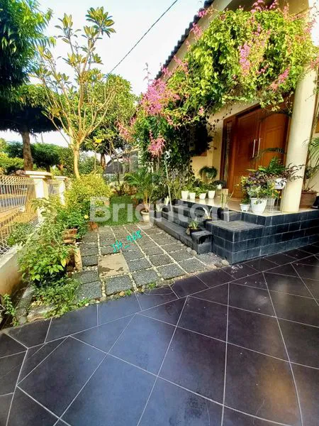 image RUMAH LUAS ASRI DI KEMANG PRATAMA (5)