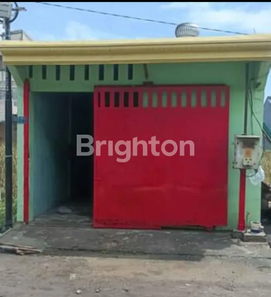 image GUDANG SIAP PAKAI DI PERGUDANGAN GUNUNG ANYAR TAMBAK SURABAYA (1)