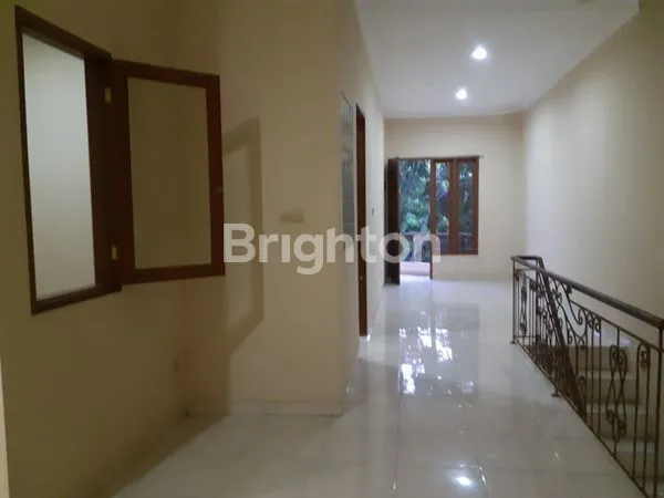 image JUAL RUMAH 2,5 LT SUNTER AGUNG JAKARTA UTARA (8)