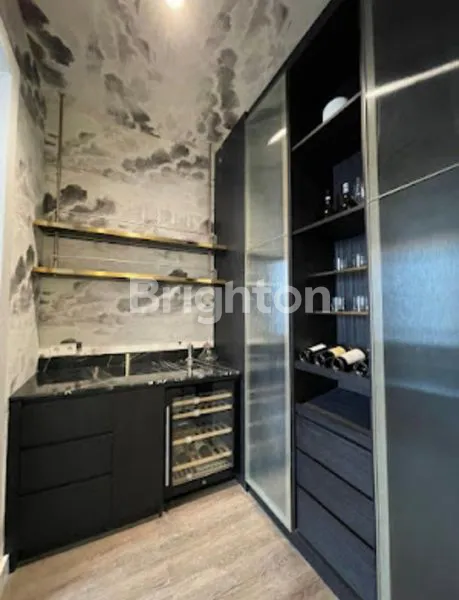 image RUMAH MEWAH 2 LANTAI + LIFT & SWIMMING POOL DI ALAM SUTERA, TANGERANG (7)