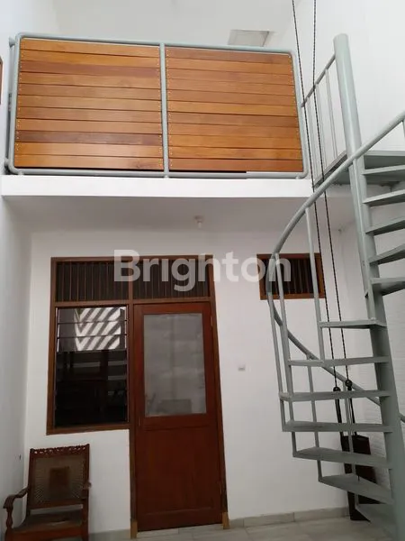 image SEWA RUMAH TINGGAL ANGKAT KOPER LOKASI PREMIUM DI SEMARANG BARAT (7)