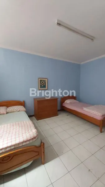 image RUMAH LAPANG FULL FURNISHED MATERIAL KAYU JATI, DEKAT PUSAT BISNIS DAN KAMPUS MARANATHA (1)