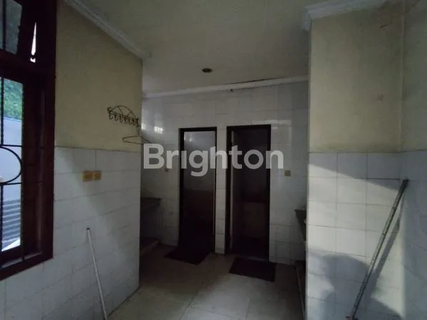 image RUMAH LOKASI STRATEGIS KEDIRI (6)