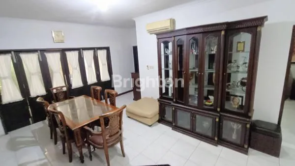 image RUMAH MEWAH GRAHA TAMAN BINTARO JAYA SEKTOR 9 TANGERANG SELATAN (3)