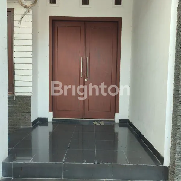 image RUMAH MEWAH 2 LANTAI (3)