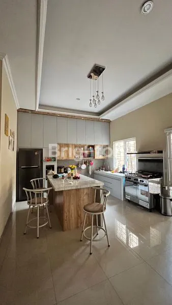 image RUMAH ELIT SERASA RUMAH BARU BANGUN BERNUANSA ASRI (4)