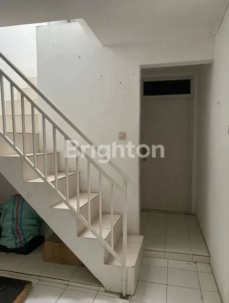 image RUMAH SIAP HUNI DEKAT PVJ PARIS VAN JAVA MALL (3)