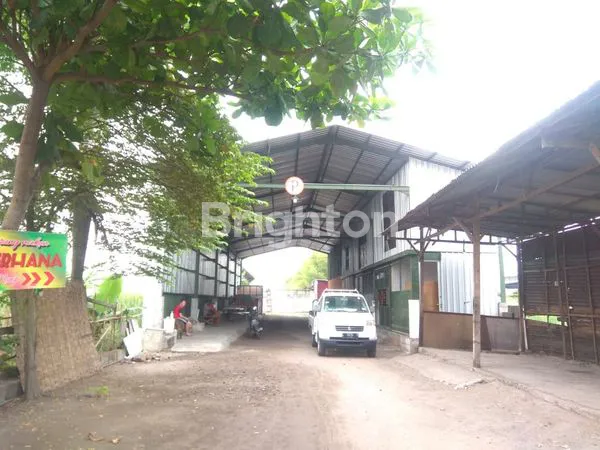 image GUDANG DI AREA KOMERSIAL (JALAN PROVINSI), JALAN RAYA KEDAMEAN GRESIK (1)