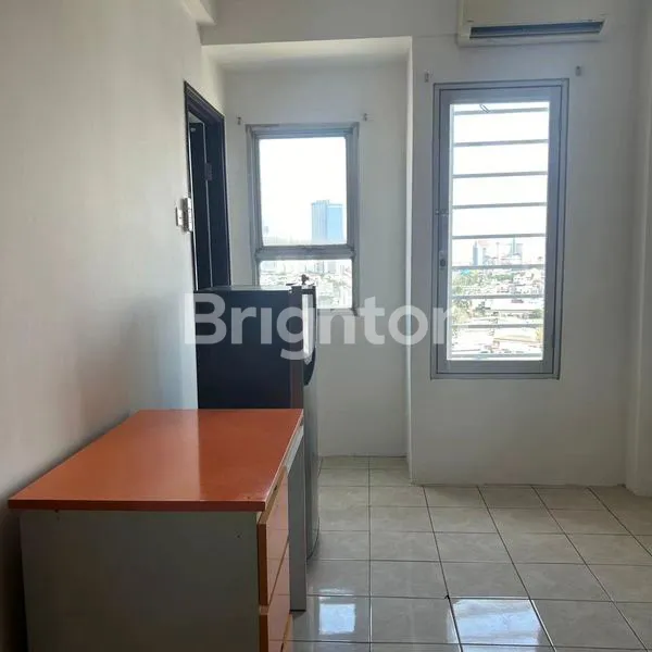 image MENARA LATUMENTEN APARTEMEN JAKARTA BARAT DEKAT KAMPUS UNTAR, TRISAKTI SEMI FURNISH (2)
