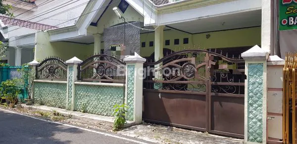 image RUMAH 2 LANTAI NYAMAN DAN BAGUS (1)