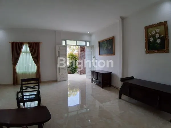 image RUMAH 2 LANTAI DI TAMAN GRIYA. (8)