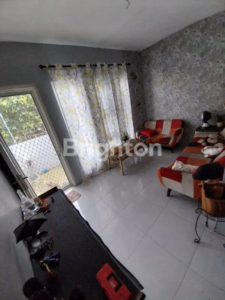 image RUMAH SIAP HUNI DEKAT ICON MALL GRESIK - KAWASAN INDUSTRI GRESIK AREA KEBOMAS GRESIK  (2)