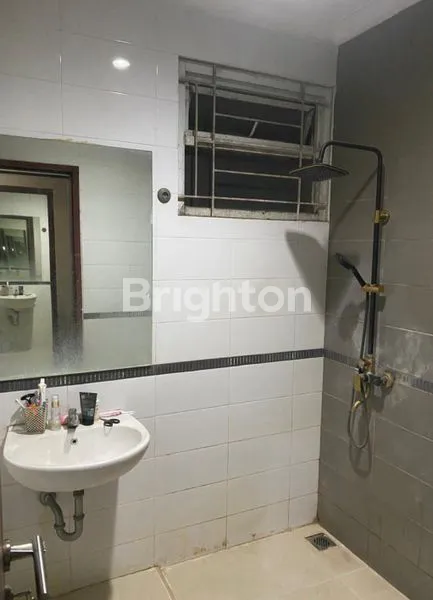 image RUMAH DI PERUMAHAN HOLIS REGENCY (8)