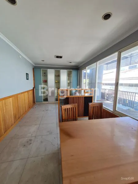 3 RUKO BESAR DI PUSAT SURABAYA BARAT