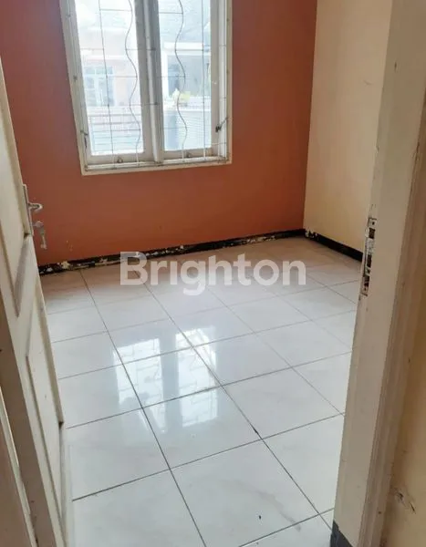 image RUMAH 1,5 LANTAI TERMURAH DALAM CLUSTER PREMIUM SULFAT MALANG (7)