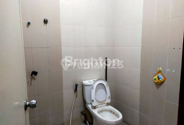 image RUMAH HOOK LOKASI TENGAH KOTA GRIYA BUKIT MAS NGESREP SRONDOL BANYUMANIK SEMARANG (8)