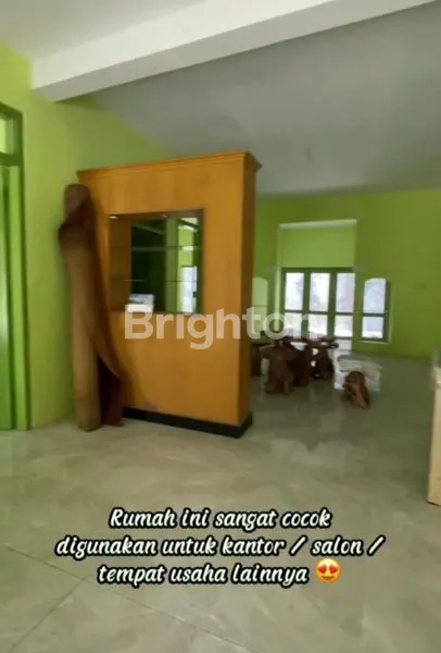 image RUMAH COCOK UNTUK USAHA DI NGINDEN INTAN TENGAH   (2)