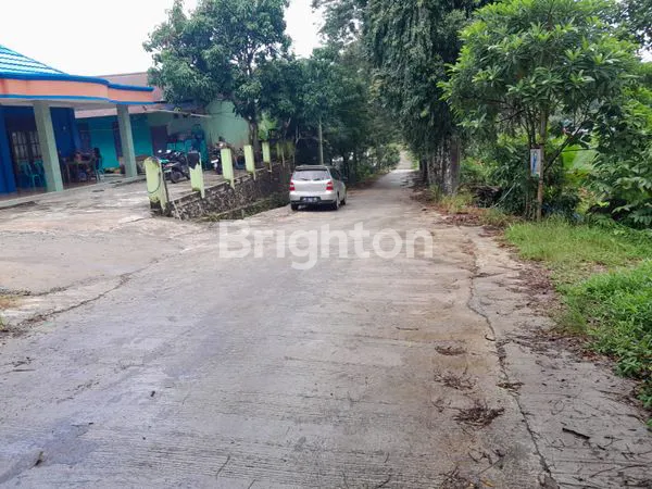 image DIJUAL TANAH PINGGIR JALAN PEMUKIMAN  LOKASI KILO 10 COCOK DIBUAT KONTRAKAN ATAU KOS2AN  (4)