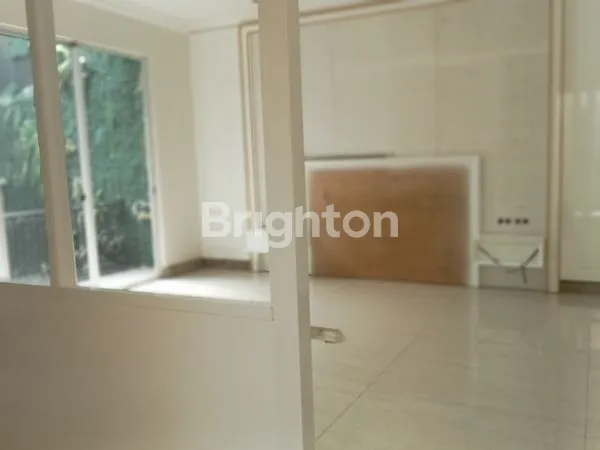 image LUXURY LREMIUM NEW HOUSE GRAHA FAMILY DEKAT DIAN ISTANA,PAKUWON, LONTAR, CITRALAND, DARMO PERMAI DUKUH KUPANG (7)