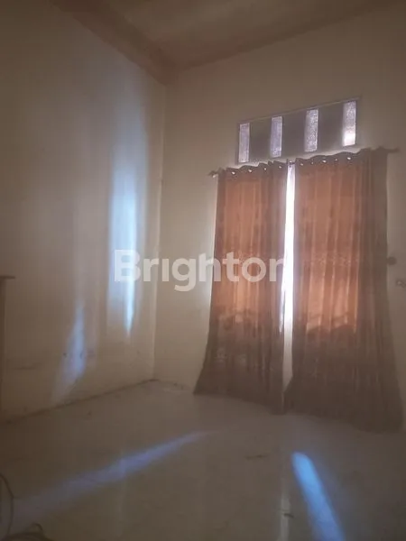 image RUMAH 2 LANTAI DALAM PERUMAHAN DI TULUNGAGUNG (4)