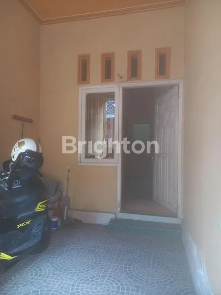image RUMAH 2 LANTAI DALAM PERUMAHAN DI TULUNGAGUNG (8)