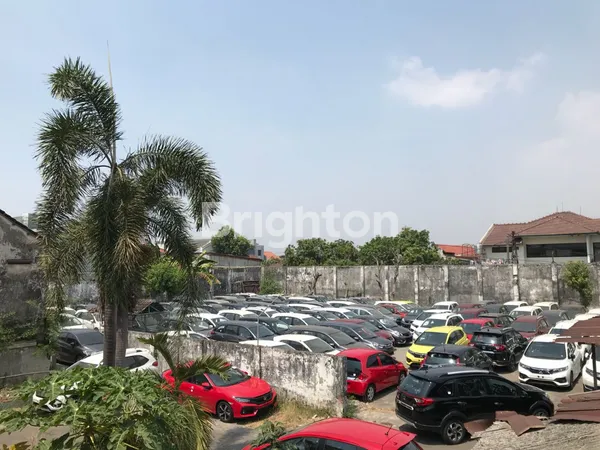 image RUMAH COCOK UNTUK USAHA LAHAN PARKIR SUPER LUAS JL. JENGGOLO, SIDOARJO (2)
