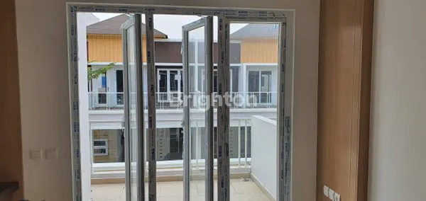 image RUMAH GIVENCY ONE TAHAP 2 SEMI FURNISHED JALAN   (6)