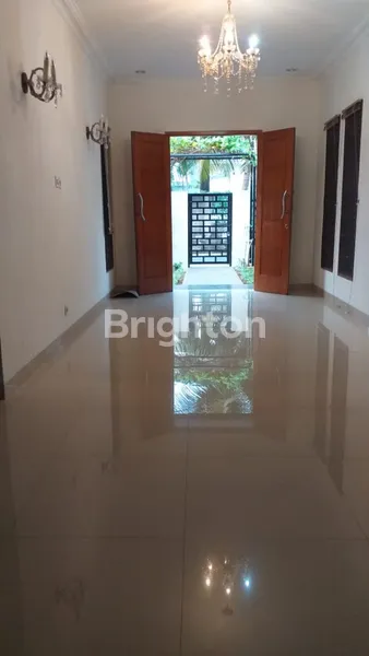 image RUMAH MINIMALIS SUDAH FULL RENOV  SIAP HUNI DI LOKASI STRATEGIS TAMAN GALAXY BEKASI (3)