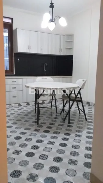 image RUMAH MINIMALIS SUDAH FULL RENOV  SIAP HUNI DI LOKASI STRATEGIS TAMAN GALAXY BEKASI (4)