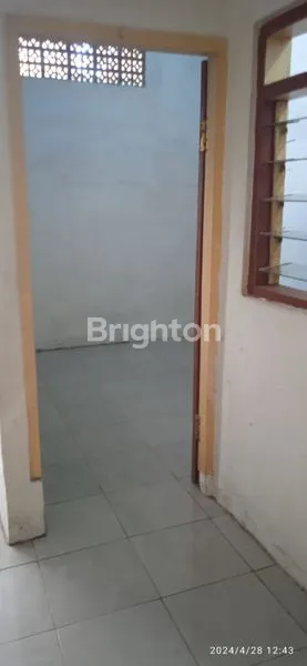 image DISEWAKAN RUMAH HOOK, SIAP HUNI DI WISMA TROPODO WARU  (7)