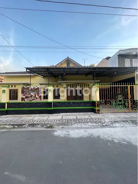 image RUMAH BAGUS TERAWAT SIAP HUNI FAJAR INDAH SOLO BARAT (2)