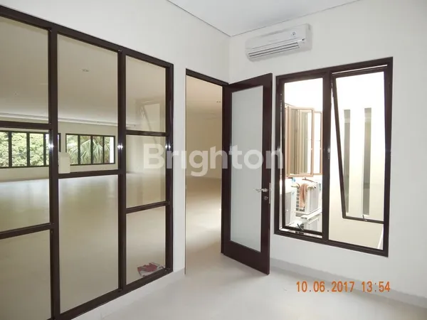 image DIJUAL RUKO LOKASI STRATEGIS, IMB USAHA, PINGGIR JALAN RAYA DI CIRACAS, JAKARTA TIMUR (6)