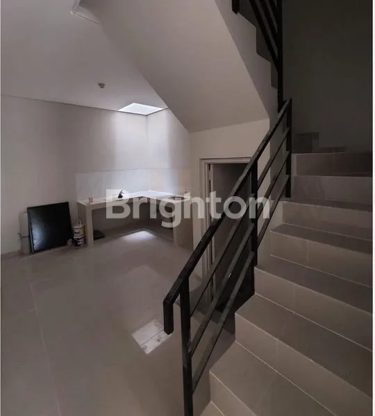 image RUMAH DI TAMAN RATU JAKARTA BARAT (4)