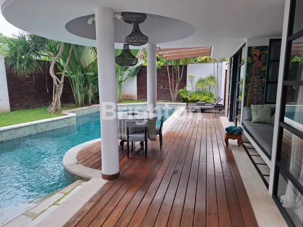 BEUTIFUL AND COZY TWO BEDROOM VILLA WITH A PRIVATE SWIMMING POOL LOCATED IN BATUBELIG