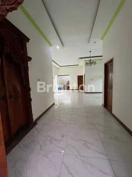image RUMAH BESAR SIAP HUNI (5)