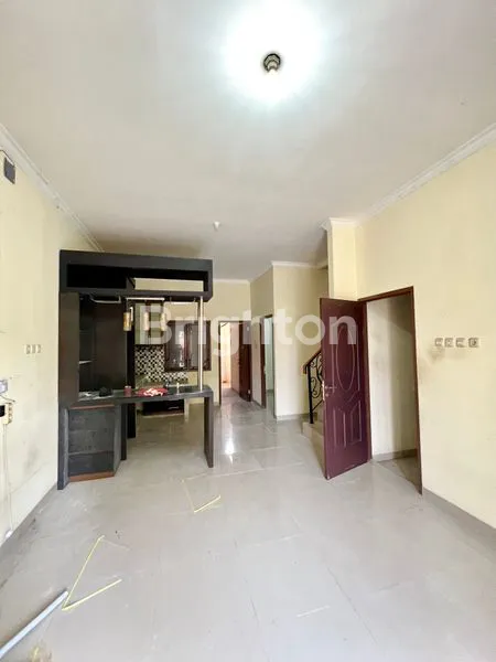 image RUMAH TOWNHOUSE BAGUS SIAP HUNI DI DAERAH LEMABANG (2)