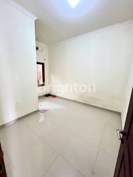 image RUMAH TOWNHOUSE BAGUS SIAP HUNI DI DAERAH LEMABANG (5)