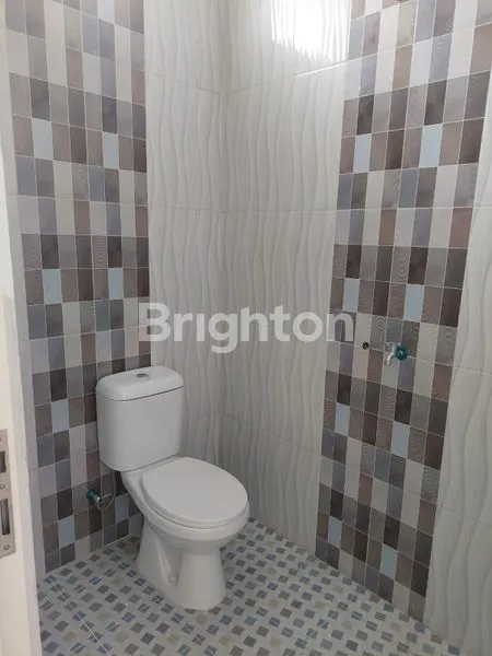 image RUMAH 2 LANTAI (HOOK) TERAWAT DI LINGKUNGAN NYAMAN STRATEGIS DEKAT PUSAT KOTA & EXIT TOLL SIDOARJOCLARISSA REGENCY SIDOARJO (6)