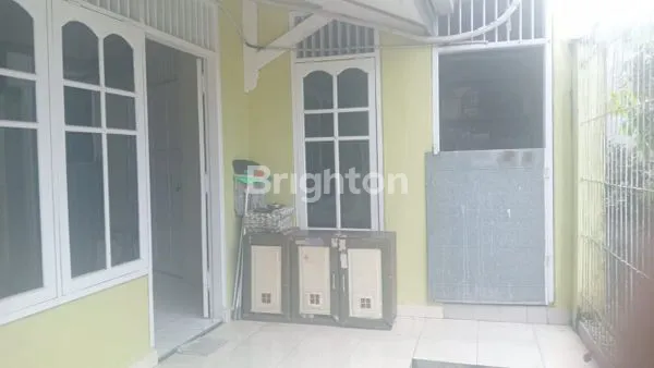 image RUMAH MINIMALIST MODERN DEKAT RUMAH SAKIT SILOAM BALIKPAPAN (8)