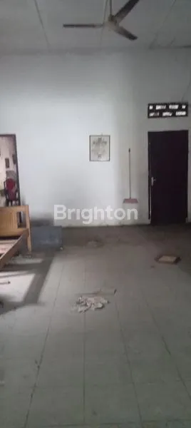 image RUMAH COCOK UNTUK USAHA DAN BERBAGAI BISNIS DI PERKOTAAN (6)