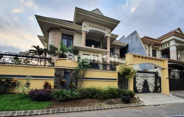 image RUMAH MEWAH DI DIENG (1)