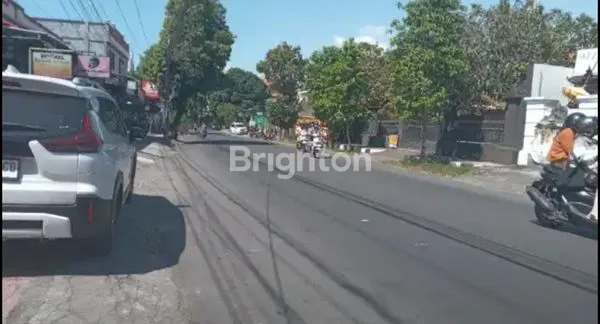 image RUMAH 5KT DI KAWASAN BISNIS DAN KULINER DI KOTA SINGARAJA BALI (3)