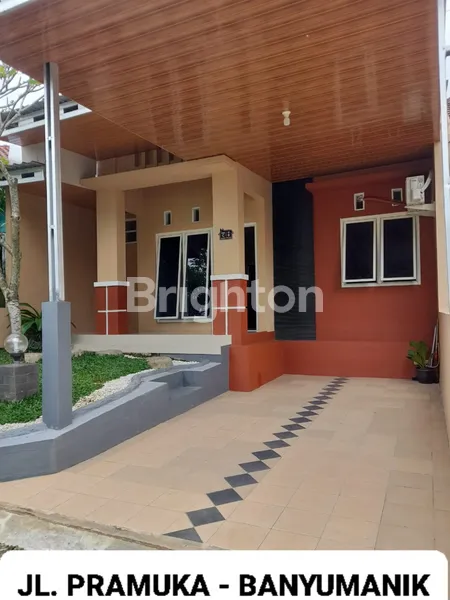 image RUMAH SIAP HUNI DI LINGKUNGAN PERUMAHAN (2)